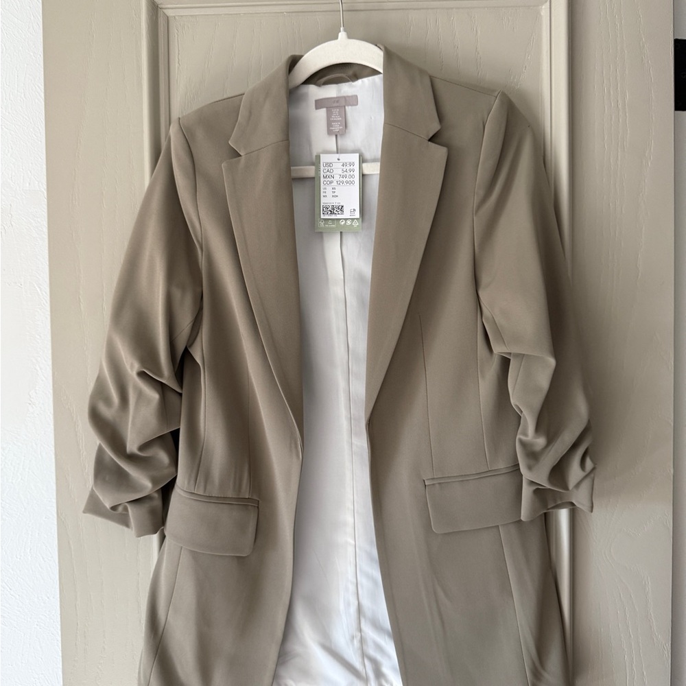 H&M Beige Blazer